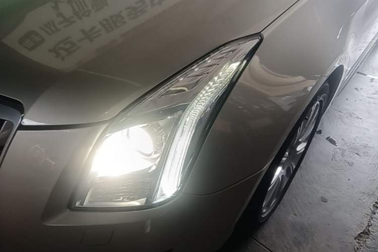 Used Cadillac XTS 2017 28T Tech Edition Left Front Headlight
