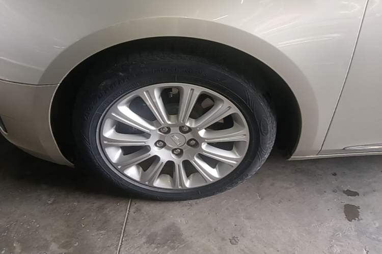 Used Cadillac XTS 2017 28T Tech Edition Left Front Wheel Hub
