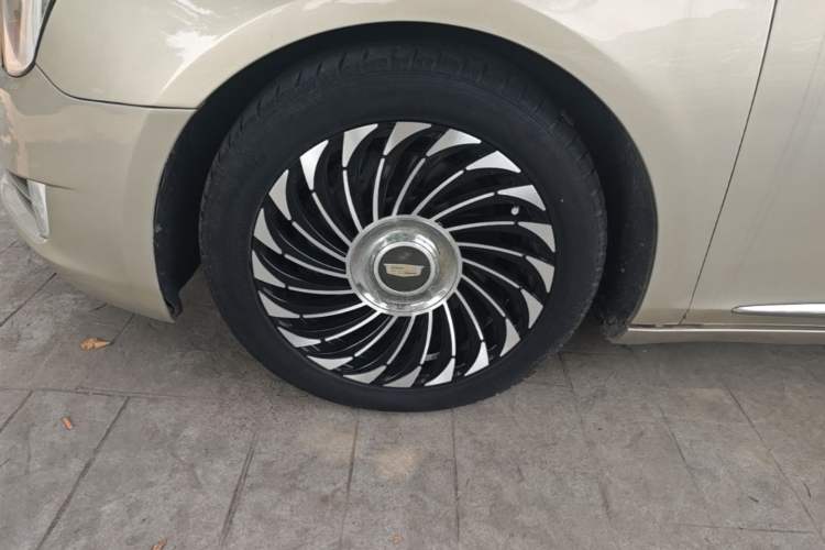 Used Cadillac XTS 2017 28T Elite Model Left Front Wheel Hub