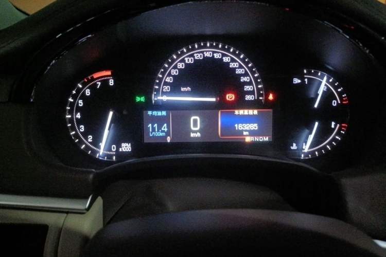 Used Cadillac XTS 2017 28T Tech Edition Odometer Close Up