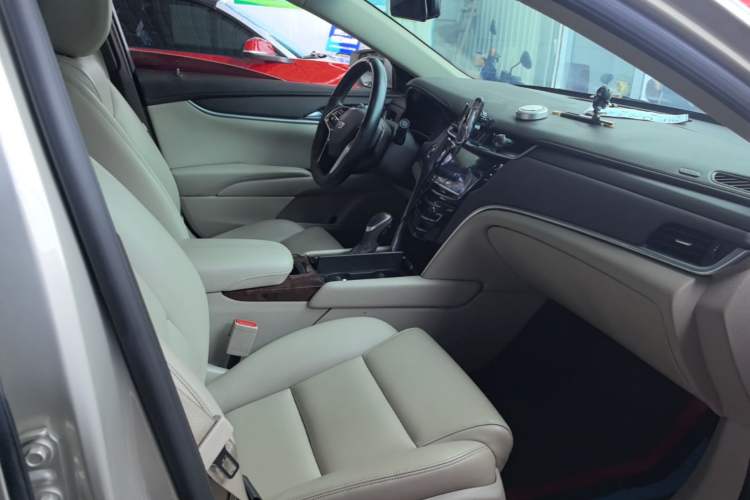 Used Cadillac XTS 2017 28T Tech Edition Right Front Seat