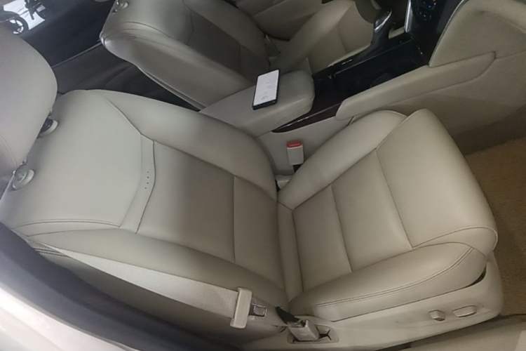 Used Cadillac XTS 2017 28T Tech Edition Right Front Seat