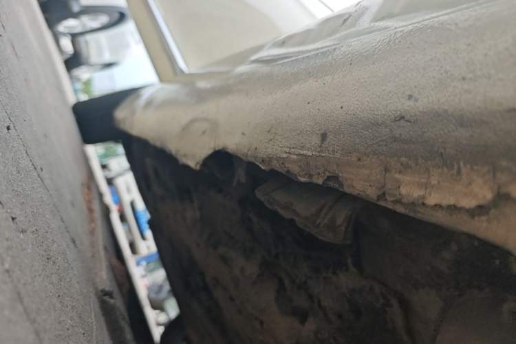 Used Cadillac XTS 2017 28T Elite Model Right Side Sill