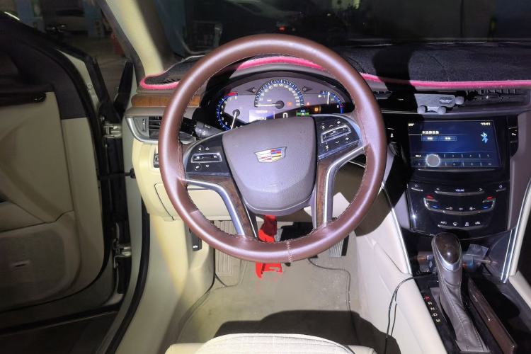 Used Cadillac XTS 2017 28T Elite Model Steering Wheel