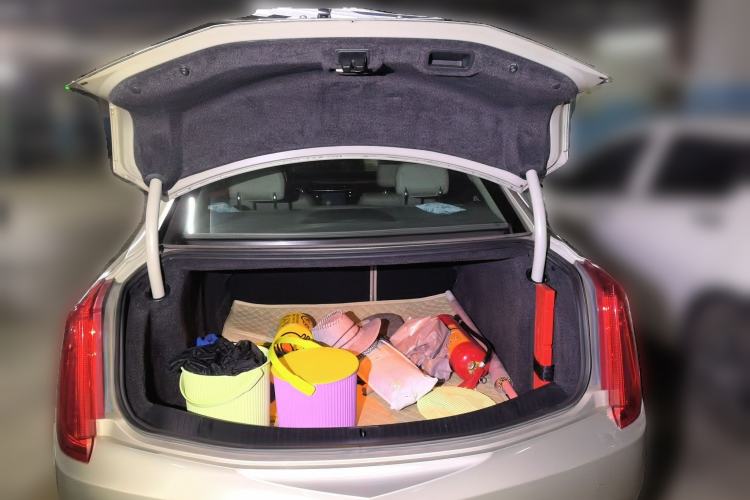 Used Cadillac XTS 2017 28T Elite Model Trunk