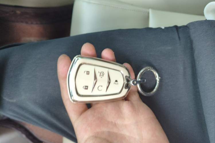 Used Cadillac XTS 2017 28T Tech Edition Vehicle Key