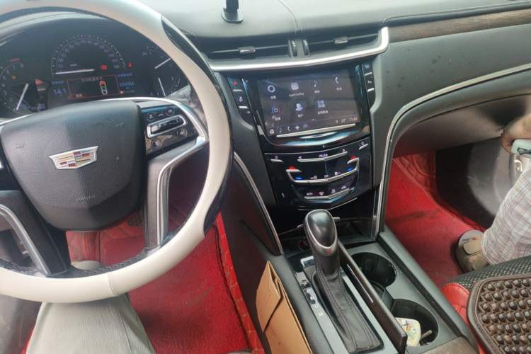 Used Cadillac XTS 2018 28T Elite Edition Audio And AC Panel