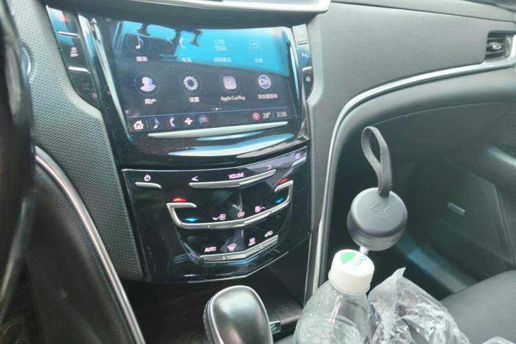 Used Cadillac XTS 2018 28T Tech Edition Audio And AC Panel