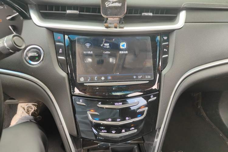 Used Cadillac XTS 2018 28T Tech Edition Audio And AC Panel