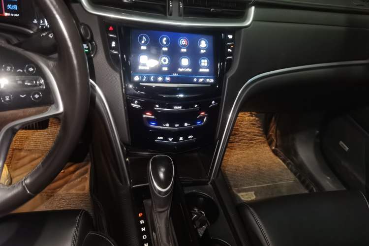 Used Cadillac XTS 2018 28T Tech Edition Audio And AC Panel