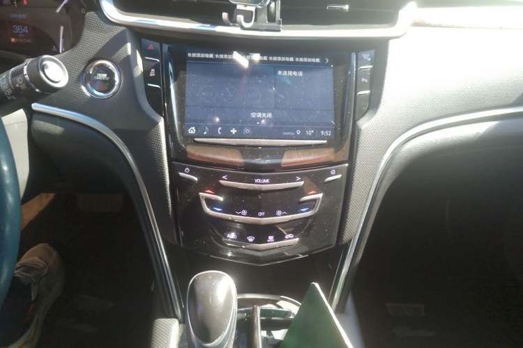 Used Cadillac XTS 2018 28T Elite Edition Audio And AC Panel