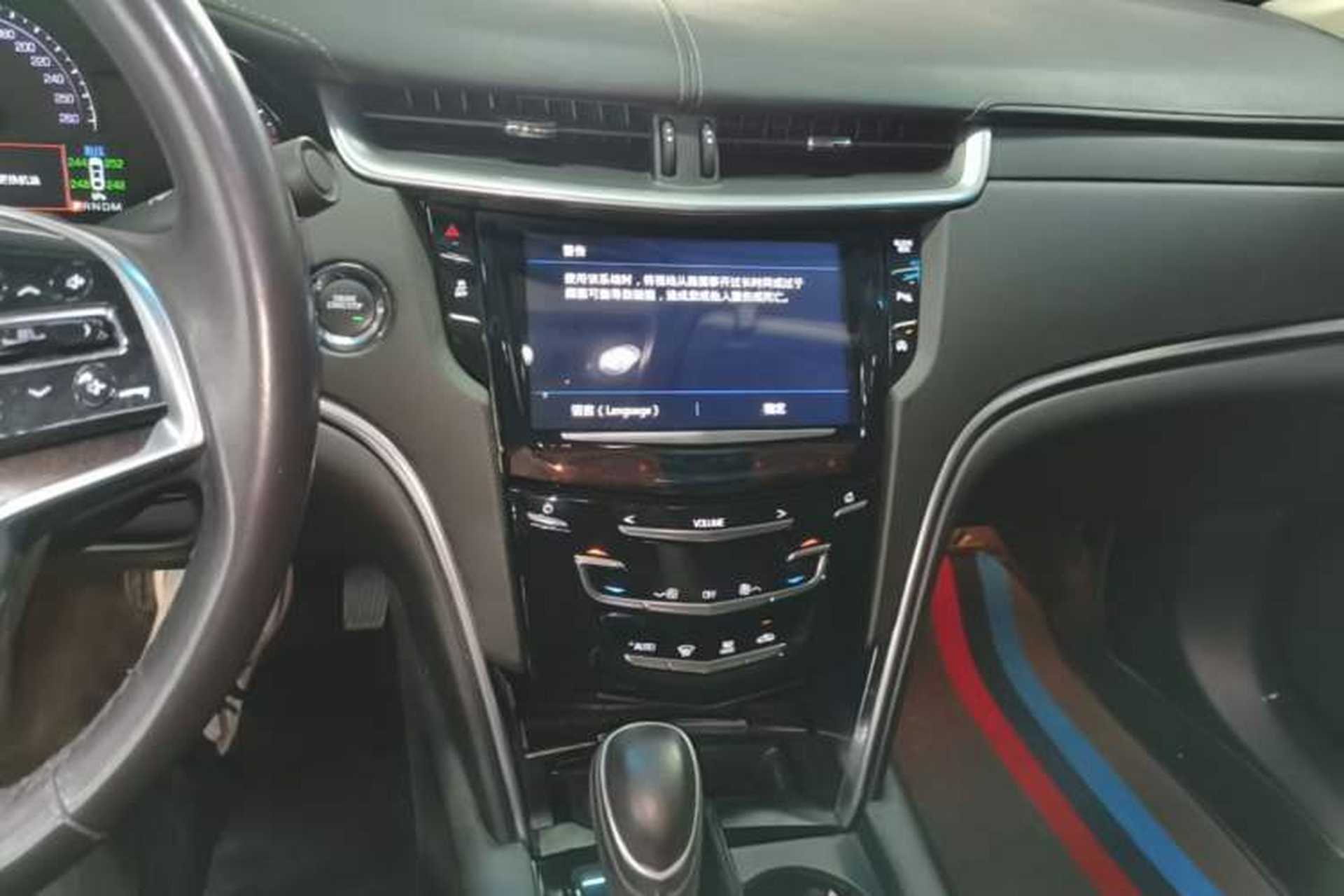 Used Cadillac XTS 2018 28T Tech Edition Audio And AC Panel