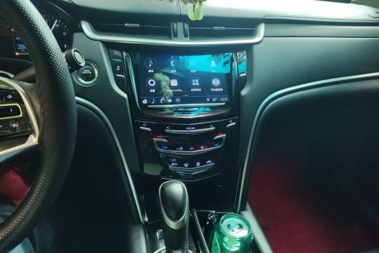 Used Cadillac XTS 2018 28T Tech Edition Audio And AC Panel