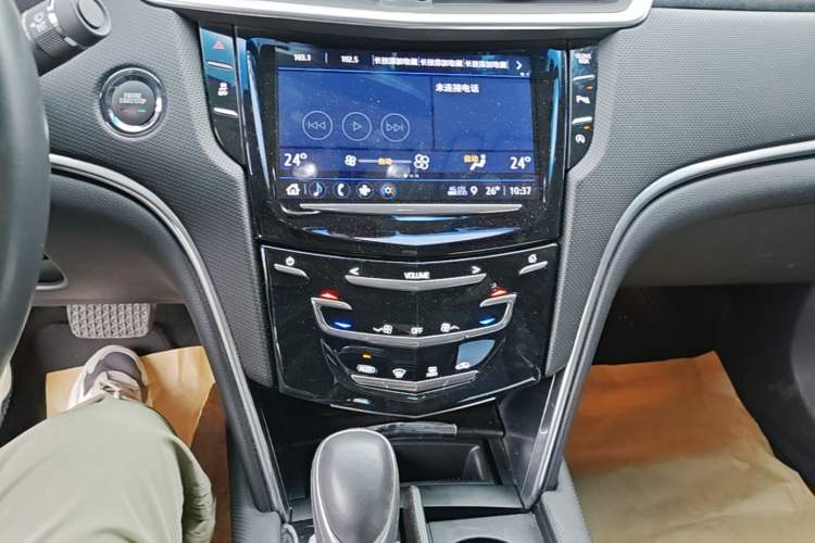Used Cadillac XTS 2018 28T Elite Edition Audio And AC Panel