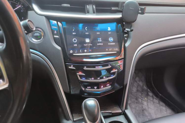 Used Cadillac XTS 2018 28T Tech Edition Audio And AC Panel