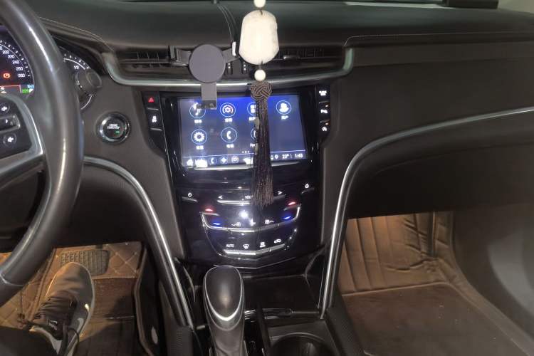 Used Cadillac XTS 2018 28T Tech Edition Audio And AC Panel