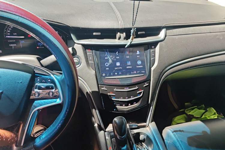Used Cadillac XTS 2018 28T Tech Edition Audio And AC Panel