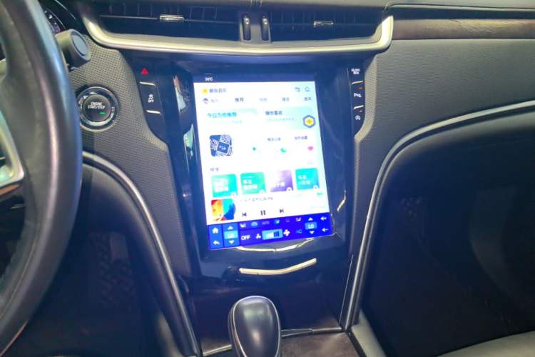 Used Cadillac XTS 2018 28T Elite Edition Audio And AC Panel