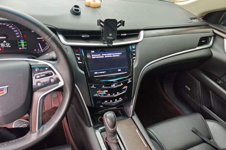 Used Cadillac XTS 2018 28T Elite Edition Audio And AC Panel