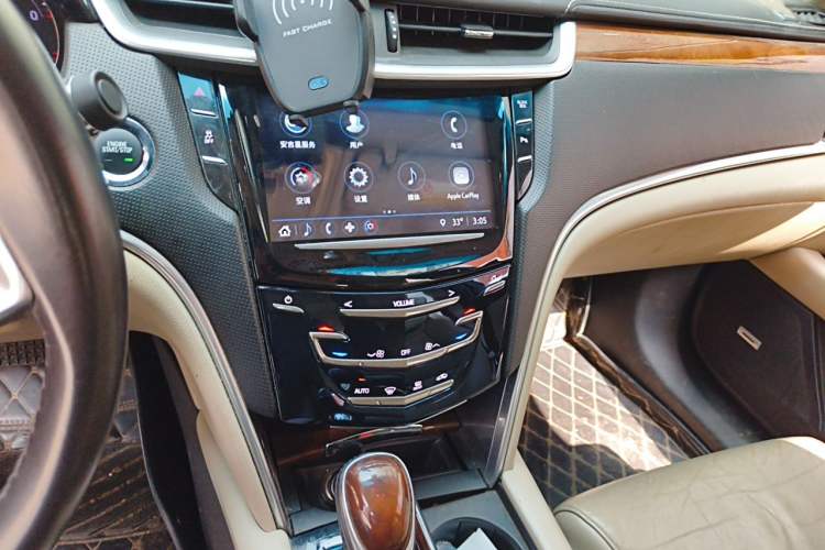 Used Cadillac XTS 2018 28T Elite Edition Audio And AC Panel
