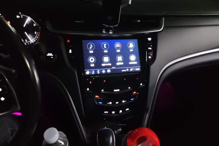 Used Cadillac XTS 2018 28T Tech Edition Audio And AC Panel