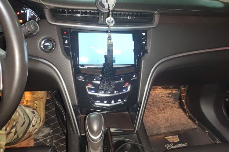 Used Cadillac XTS 2018 28T Elite Edition Audio And AC Panel