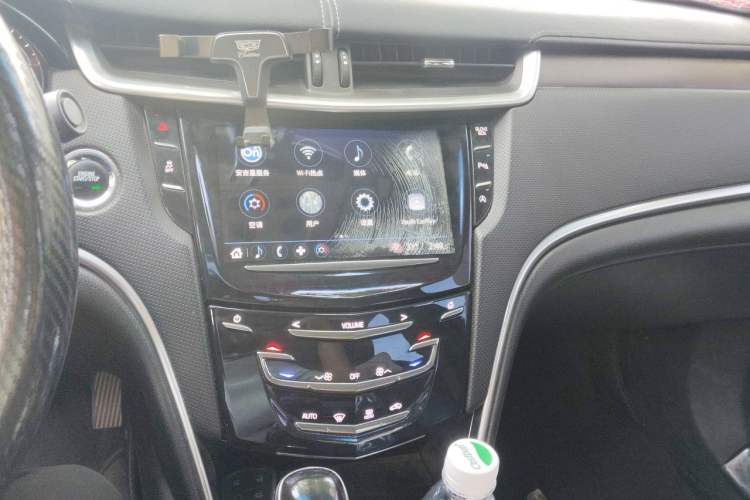 Used Cadillac XTS 2018 28T Elite Edition Audio And AC Panel