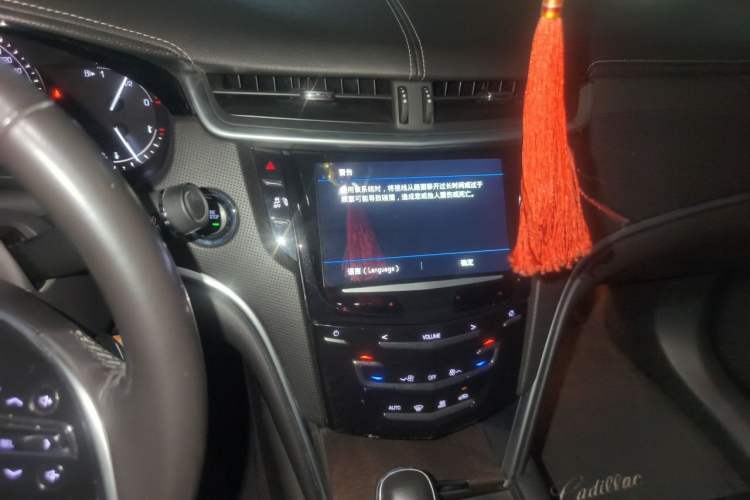Used Cadillac XTS 2018 28T Tech Edition Audio And AC Panel
