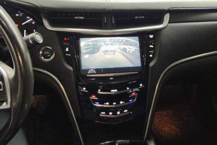 Used Cadillac XTS 2018 28T Tech Edition Audio And AC Panel