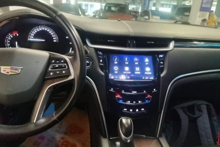Used Cadillac XTS 2018 28T Elite Edition Audio And AC Panel