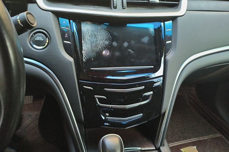 Used Cadillac XTS 2018 28T Tech Edition Audio And AC Panel