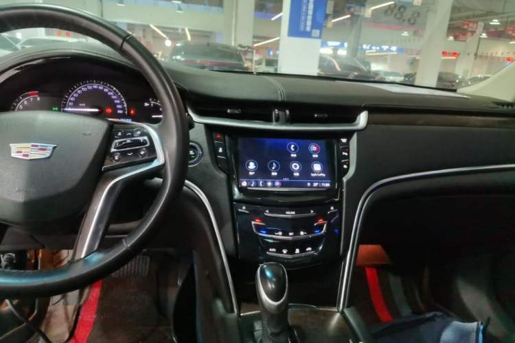 Used Cadillac XTS 2018 28T Elite Edition Audio And AC Panel