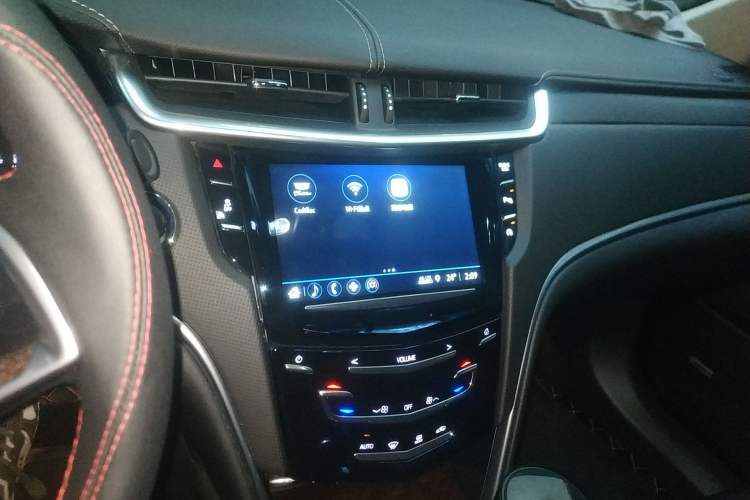 Used Cadillac XTS 2018 28T Tech Edition Audio And AC Panel