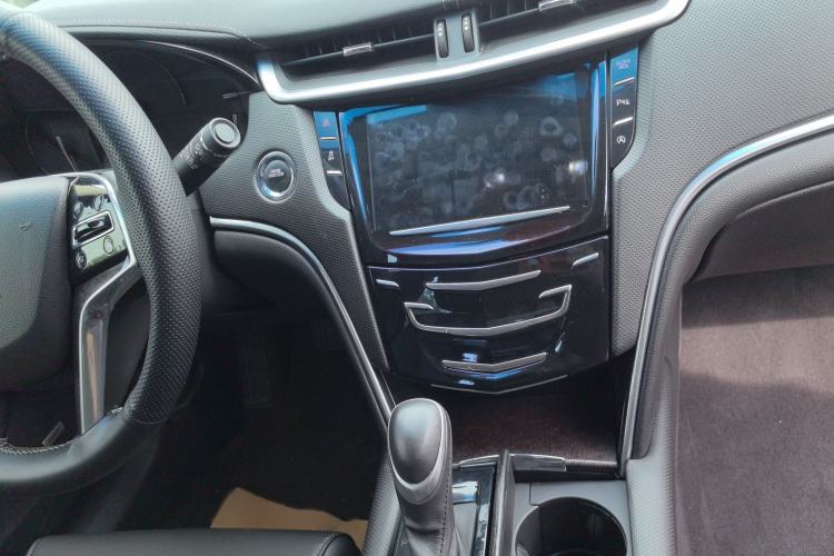 Used Cadillac XTS 2018 28T Tech Edition Audio And AC Panel