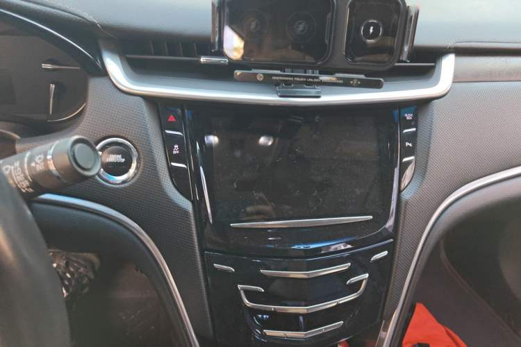 Used Cadillac XTS 2018 28T Elite Edition Audio And AC Panel