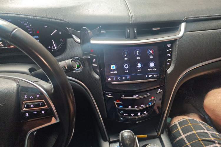 Used Cadillac XTS 2018 28T Tech Edition Audio And AC Panel