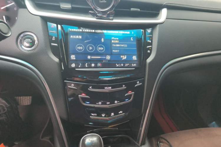 Used Cadillac XTS 2018 28T Tech Edition Audio And AC Panel