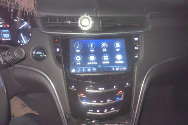 Used Cadillac XTS 2018 28T Tech Edition Audio And AC Panel