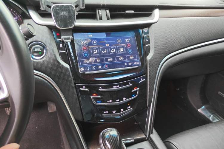 Used Cadillac XTS 2018 28T Elite Edition Audio And AC Panel