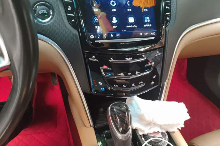 Used Cadillac XTS 2018 28T Luxury Edition Audio And AC Panel