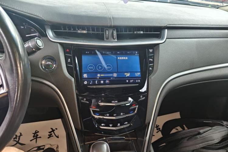 Used Cadillac XTS 2018 28T Tech Edition Audio And AC Panel