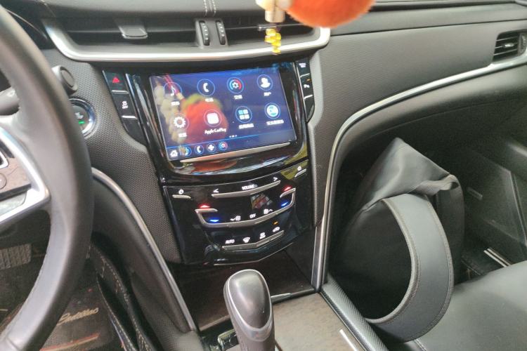 Used Cadillac XTS 2018 28T Tech Edition Audio And AC Panel