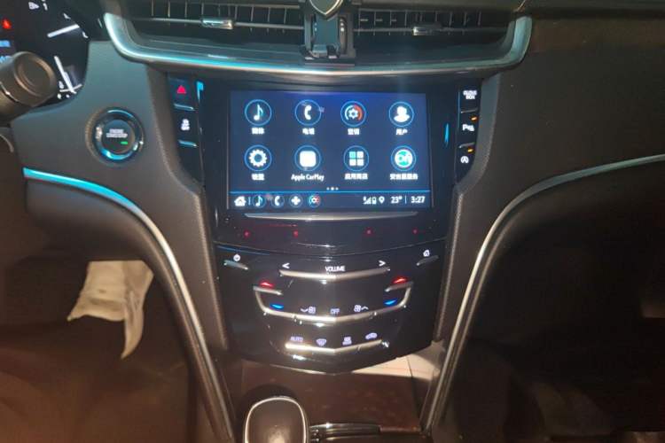 Used Cadillac XTS 2018 28T Elite Edition Audio And AC Panel
