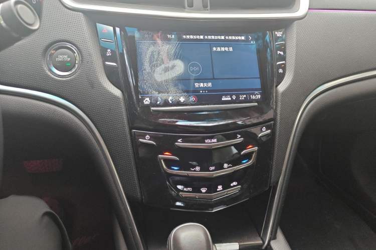 Used Cadillac XTS 2018 28T Tech Edition Audio And AC Panel