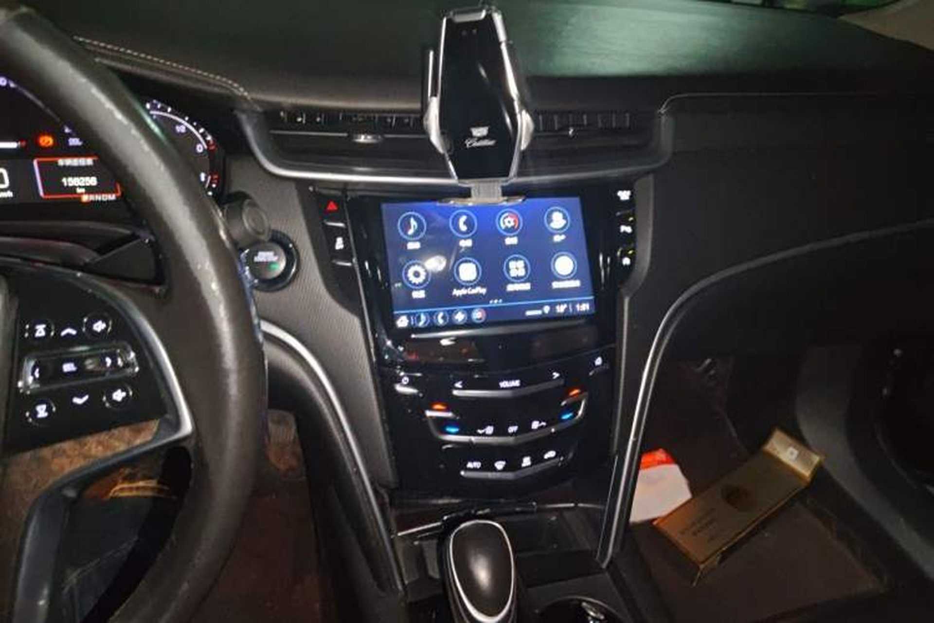 Used Cadillac XTS 2018 28T Tech Edition Audio And AC Panel
