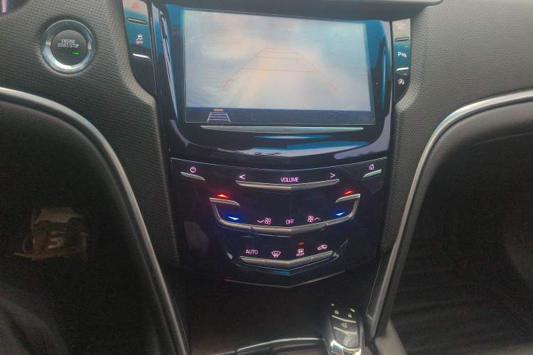Used Cadillac XTS 2018 28T Tech Edition Audio And AC Panel