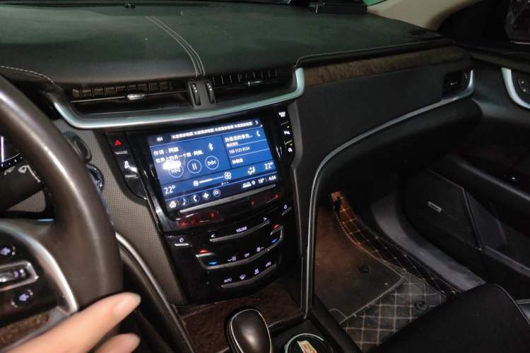 Used Cadillac XTS 2018 28T Elite Edition Audio And AC Panel