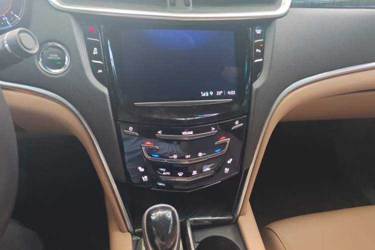 Used Cadillac XTS 2018 28T Luxury Edition Audio And AC Panel