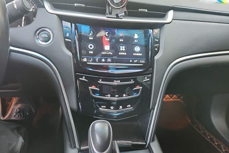 Used Cadillac XTS 2018 28T Tech Edition Audio And AC Panel