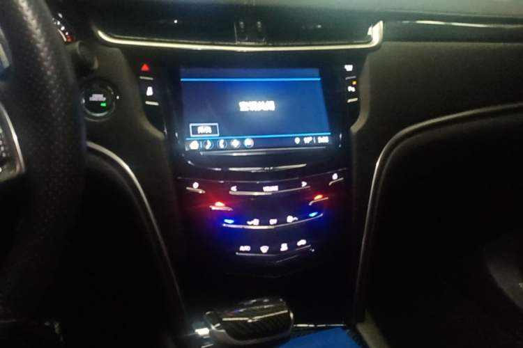 Used Cadillac XTS 2018 28T Tech Edition Audio And AC Panel